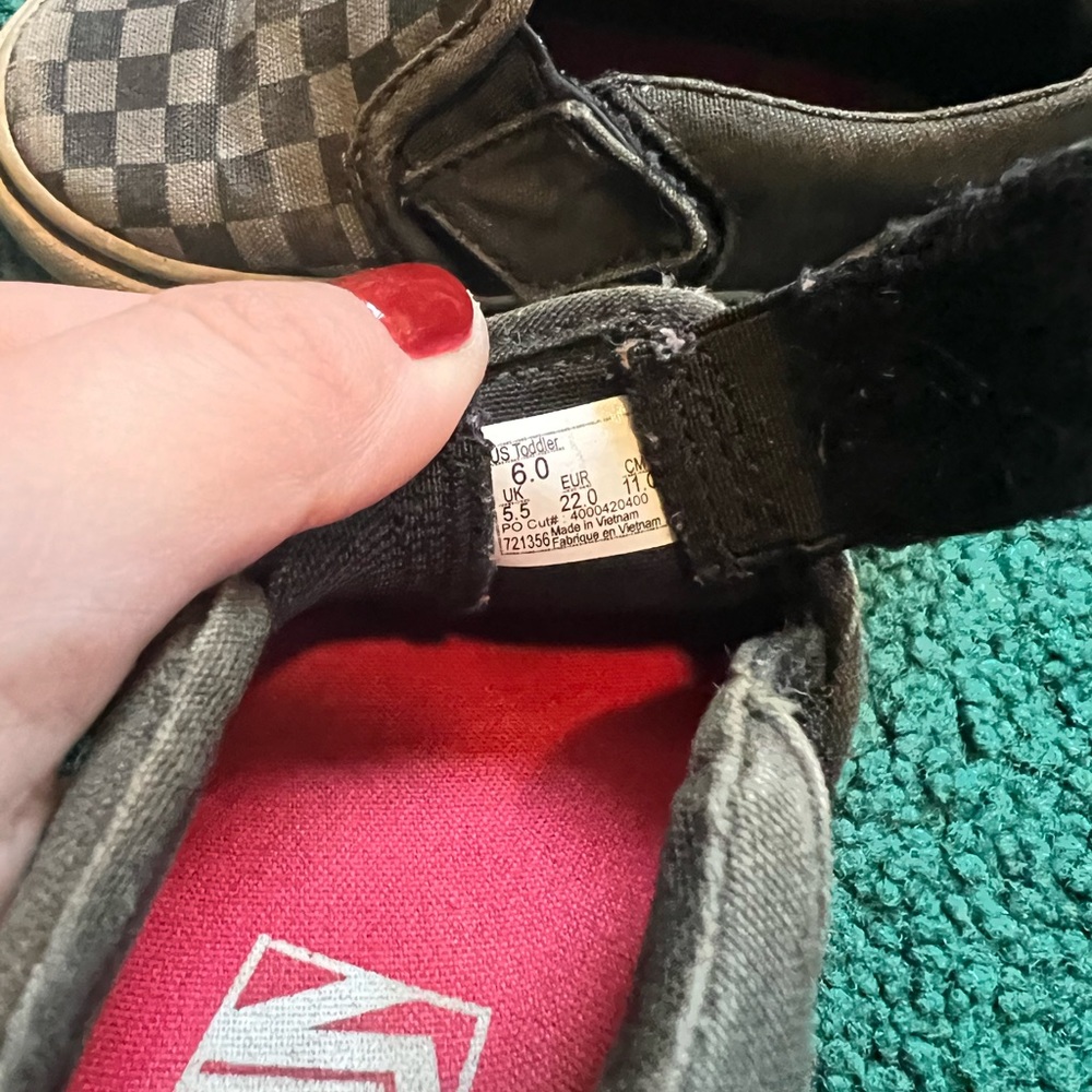 Check Vans - Picture 3 of 3